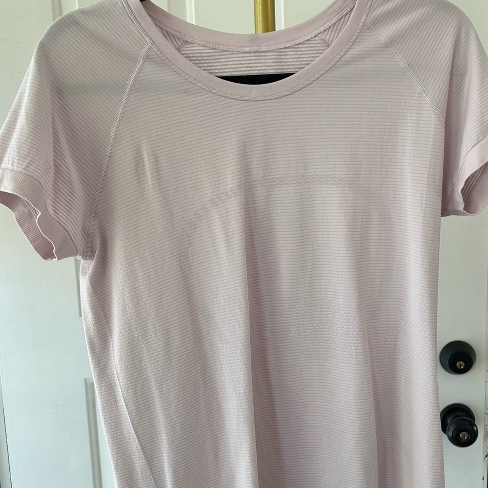 Lululemon Swiftly Light pink Short Sleeve Athletic Tee